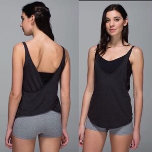 Lululemon Twist & Turn Tank Built In Bra Open Crossover Back Black Grey Size 8